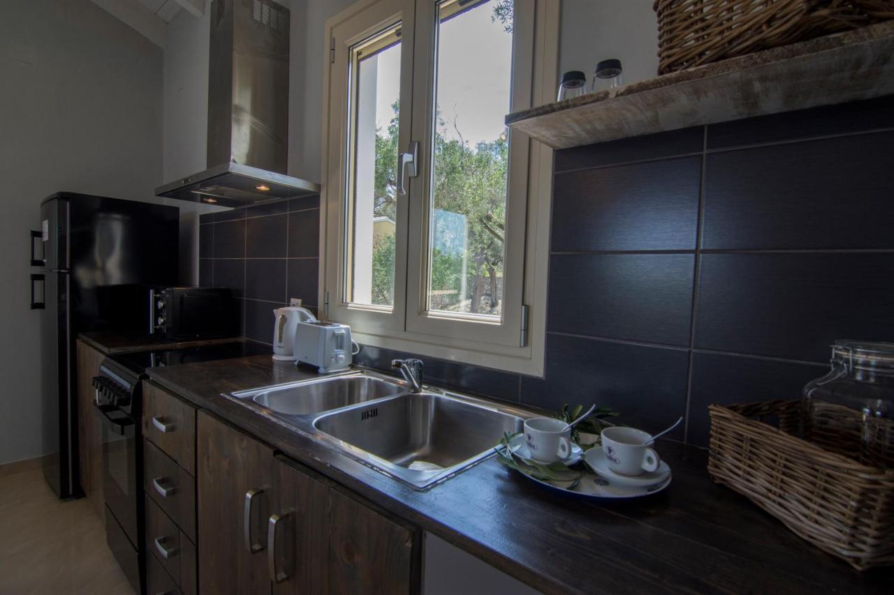 Villa Elaia Suites & Apartments No.6 ไกออส ภายนอก รูปภาพ